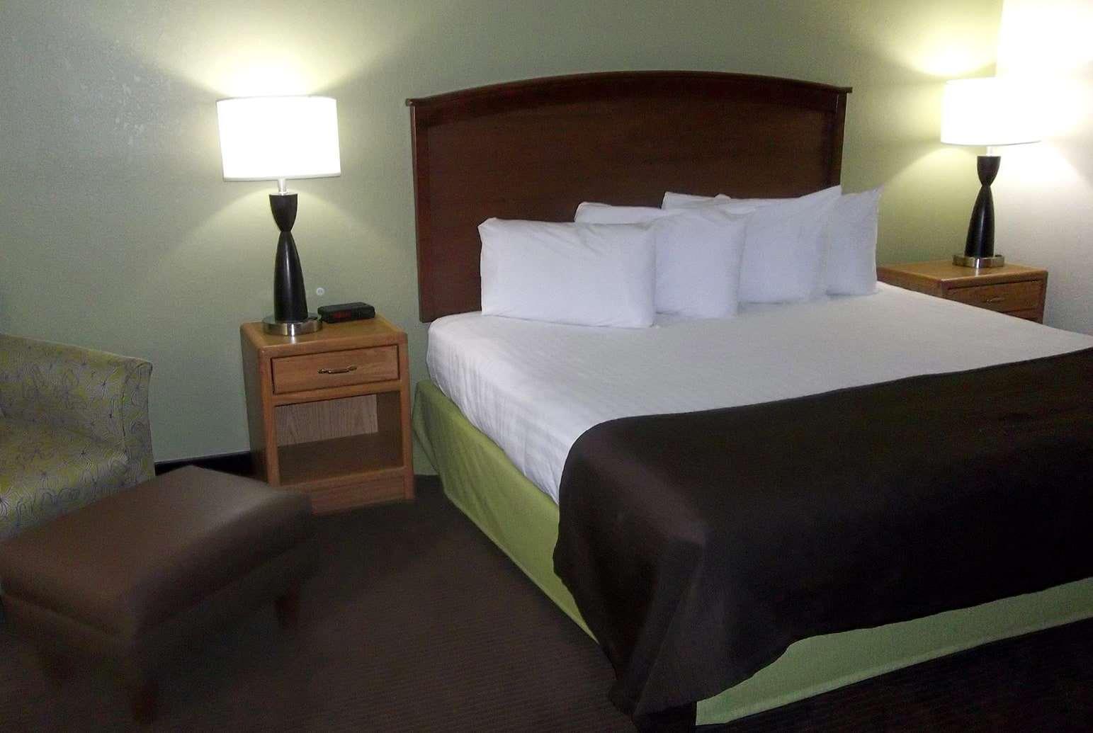 Americinn By Wyndham Grand Rapids Exterior photo