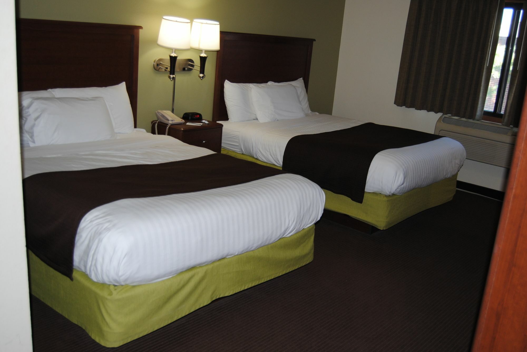 Americinn By Wyndham Grand Rapids Exterior photo